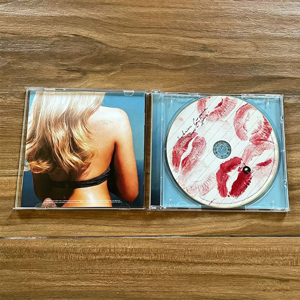 CD 'Short N' Sweet' - Album Mu - Vintage Collectibles & More Llc Photos ulasan dan harga