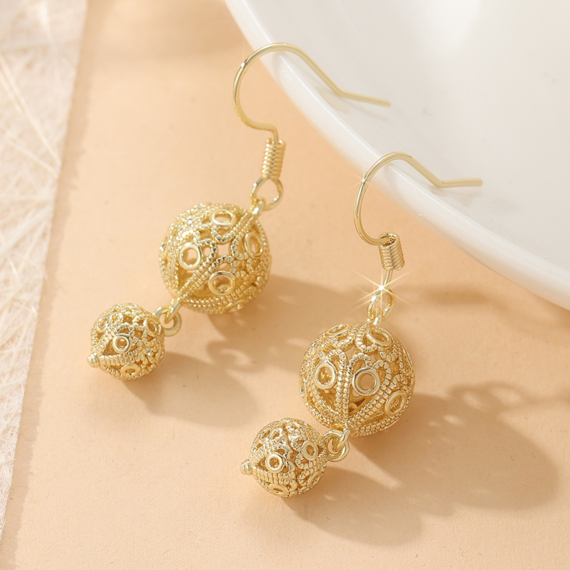 Anting Gantung Bola Ukiran Ber - Vintage Collectible Figures ulasan dan harga
